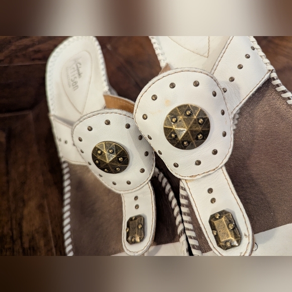 Clarks Shingo Leather Wedge Sandal white, Size 9 Worn Once - Picture 9 of 12